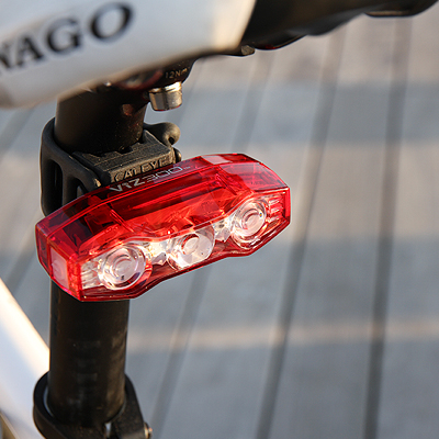 Cateye ViZ300 Bicycle Rear Light (300 lumens)