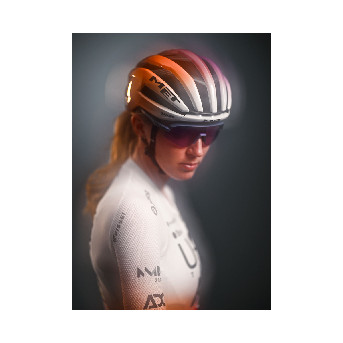 2026 MET Trenta 3K Carbon Mips (UAE Team ADQ)